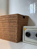 The Snug Airportel