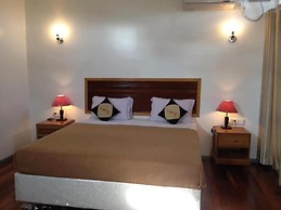Peacock Lodge