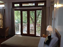 Peacock Lodge