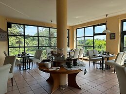 Landhotel BurgenBlick