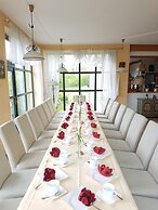 Landhotel BurgenBlick