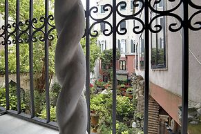 Venetian Apartment Accademia Dorsoduro District