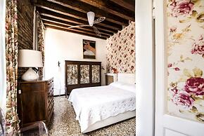 Venice Giardini Biennale Apartment