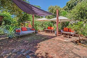 Sitatunga Guest Lodge & Transfers