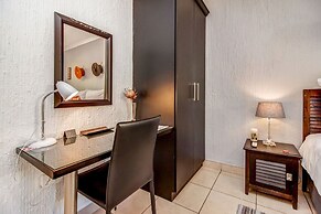 Sitatunga Guest Lodge & Transfers