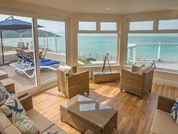 Beachside Apartment On The Beach