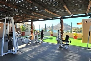 Special Offer, Unbeatable Location - 2BR Suite