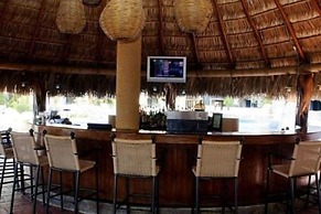 Great Nautical JR Suites (studio) in Cabo