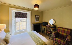 Middle House