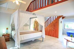 Casa Cecilia Beach Front