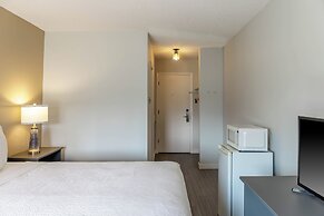 Motel 6 Merritt BC