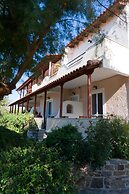 Zorbas Volissos Apartments Chios
