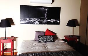 The Squeaky Windmill Boutique BnB
