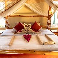 Man Eaters Lodge