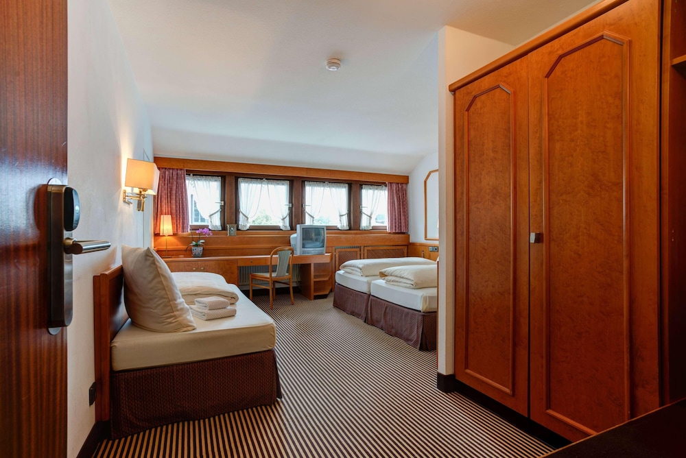 Hotel Stern by EMPA