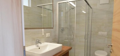 Molaris Lodge