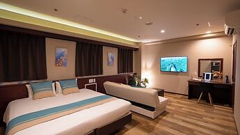 Rycom Crystal Hotel