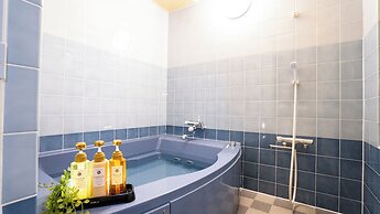Rycom Crystal Hotel