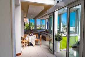Hotel Sayonara