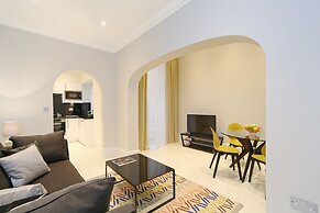 Queensgate Court