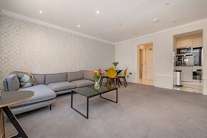 Queensgate Court
