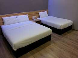 Hotel Suria 18
