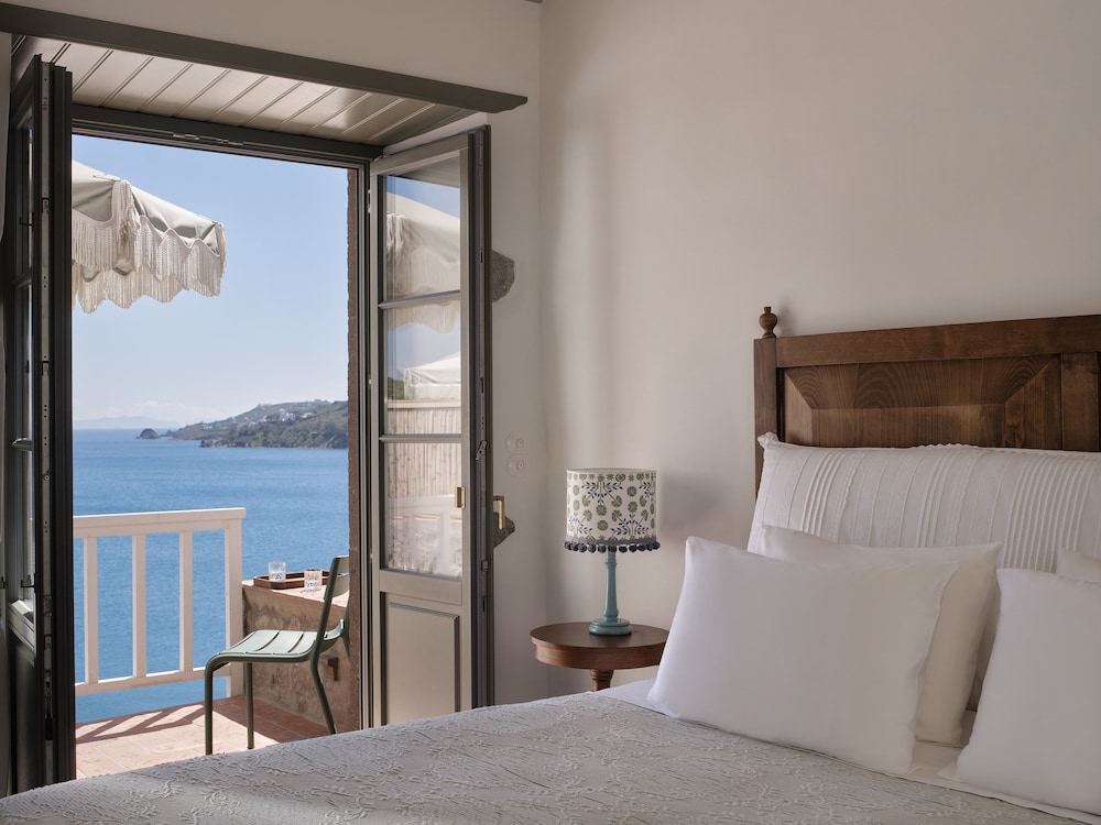 Patmos Eye Boutique Hotel & Villas