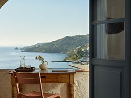 Patmos Eye Boutique Hotel & Villas