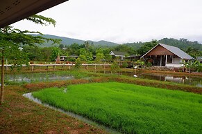 Nok Chan Mee Na