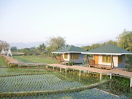 Nok Chan Mee Na