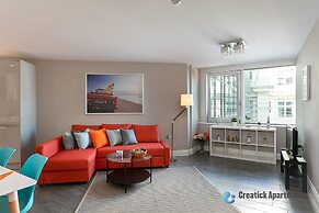 Green Diamond by Creatick Apartments