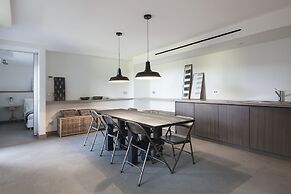 Suite & Pool Como