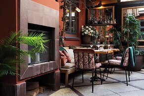 Hotel Sanders