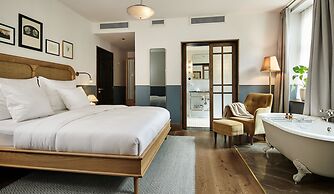 Hotel Sanders