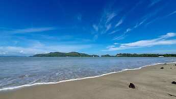 SeeSea Resort