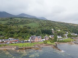 Corrie Hotel