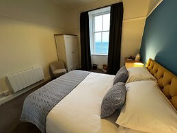 Corrie Hotel