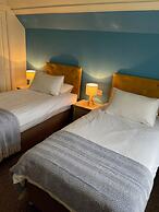 Corrie Hotel