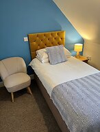 Corrie Hotel