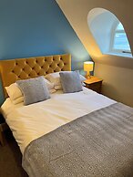Corrie Hotel