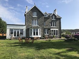 Loch Shiel Hotel