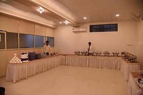 Hotel Gulmohar Pride