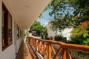Casa Azul Maya