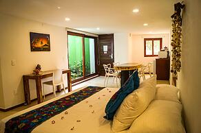 Casa Azul Maya