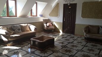 Edemi Hotel