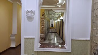 Edemi Hotel
