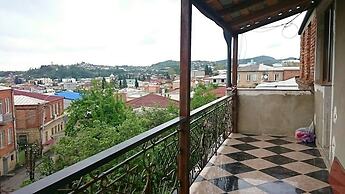 Edemi Hotel