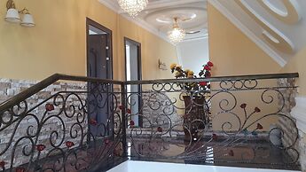 Edemi Hotel