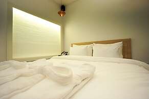 E.Kklim Classic Hotel