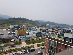 Haru Hotel